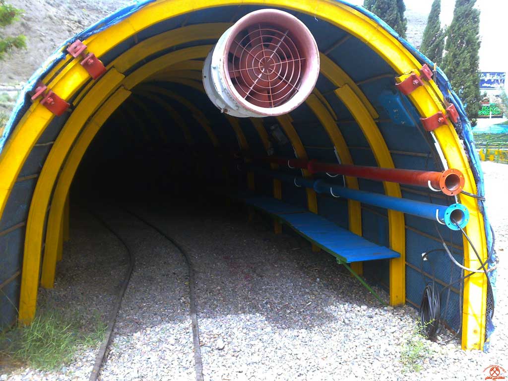 معدن زغال سنگ هجدک - عکس 1